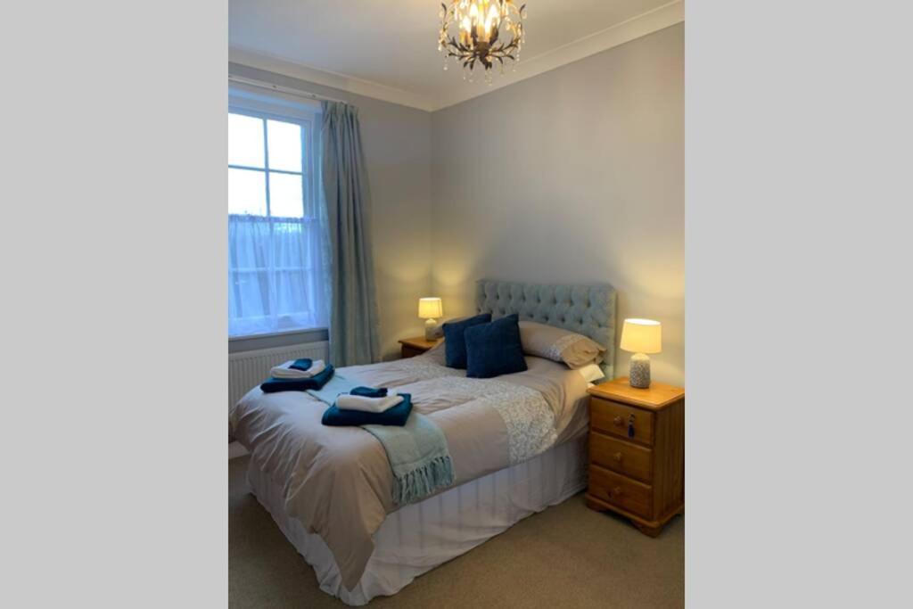 Grand 2 Bed Georgian Apartment At Florence House With King Bed, In The Heart Of Herne Bay & 300M From Beach Eksteriør billede
