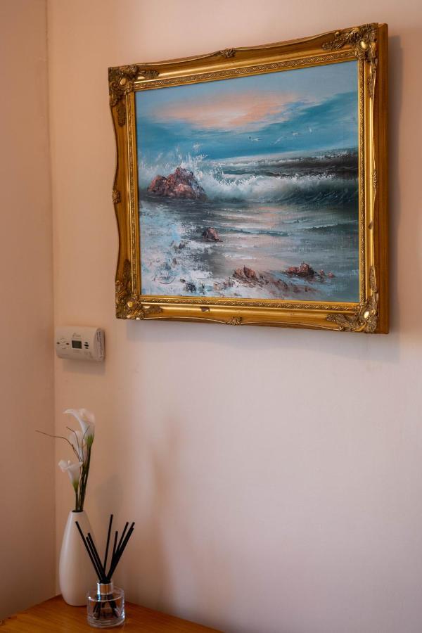 Grand 2 Bed Georgian Apartment At Florence House With King Bed, In The Heart Of Herne Bay & 300M From Beach Eksteriør billede